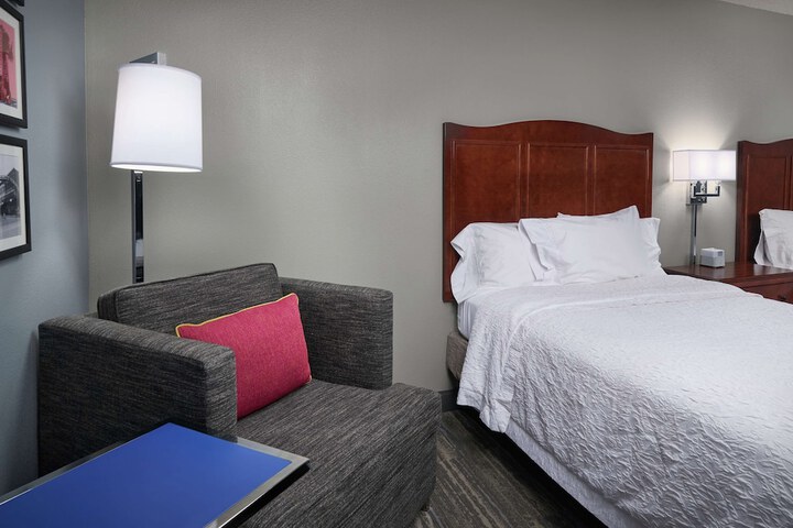 Room 15 of 38