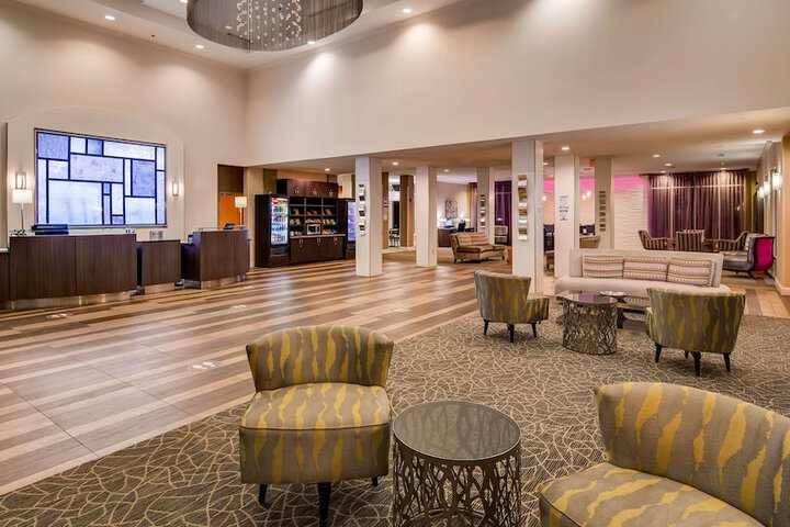 Hotel Interior 3 of 27