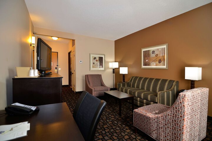 Room 9 of 27