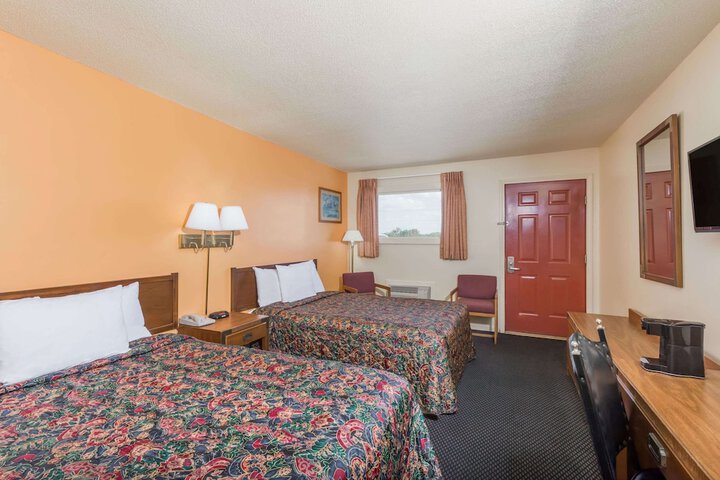 Room 19 of 35