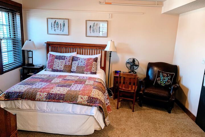 Room 43 of 70