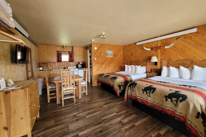 Room 34 of 85
