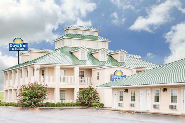 Hotel 3 of 35