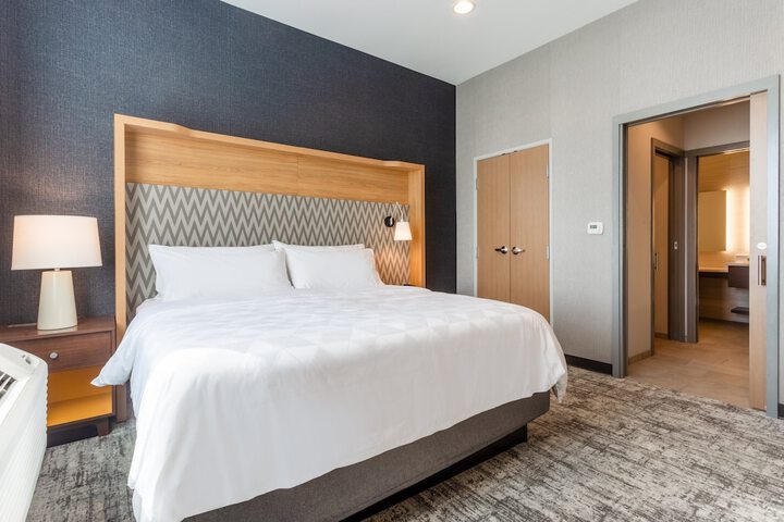 Holiday Inn & Suites Cedar Falls - Waterloo Event Center by IHG