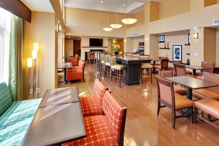 Hampton Inn & Suites Fresno-Northwest