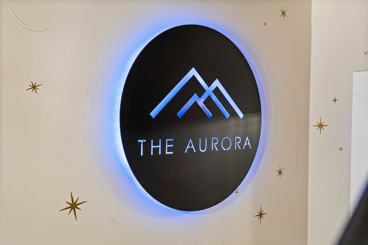 The Aurora Inn & Cottages