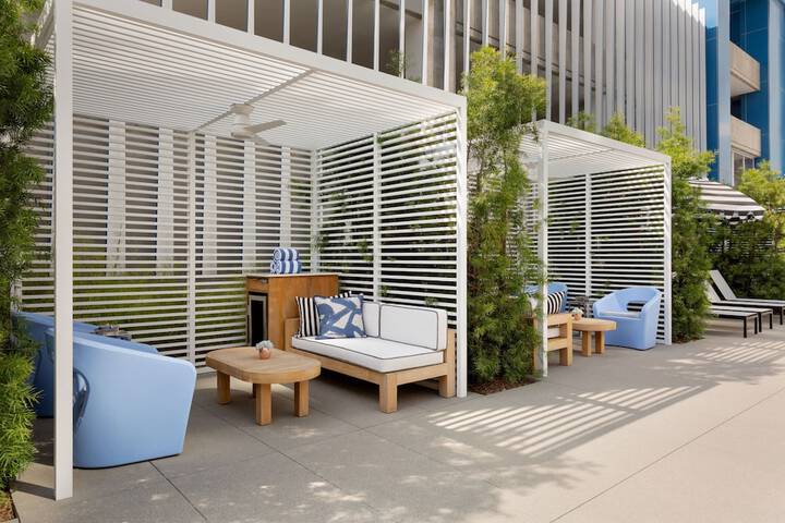 The Viv Hotel Anaheim, a Tribute Portfolio Hotel