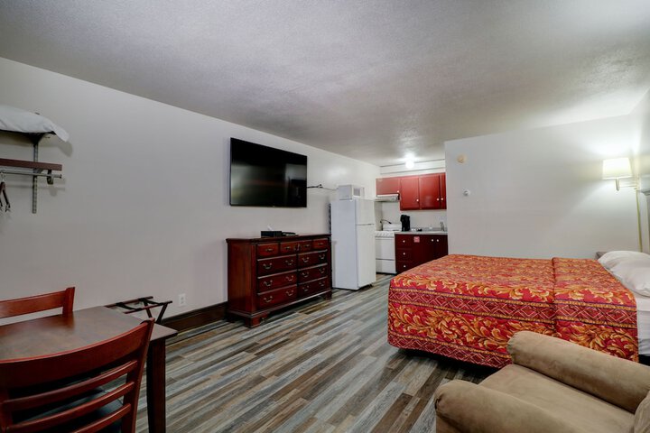 Room 16 of 59
