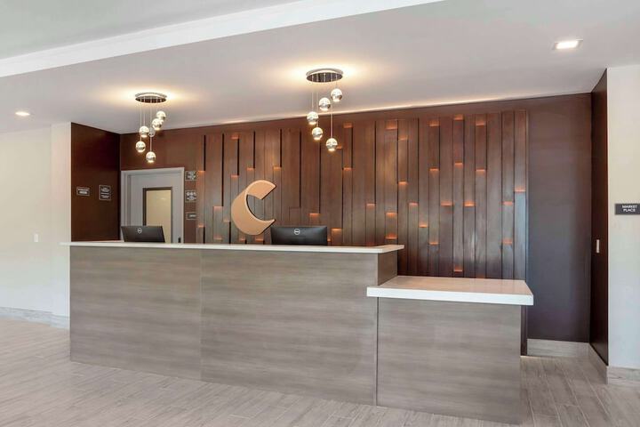 Hotel Interior 9 of 47