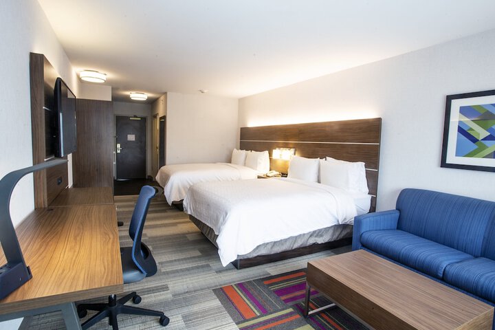 Room 26 of 47