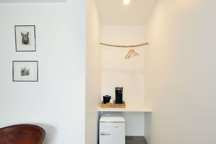 Room 30 of 59