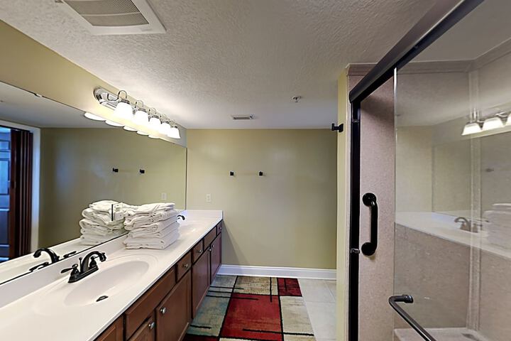 Room 10 of 22