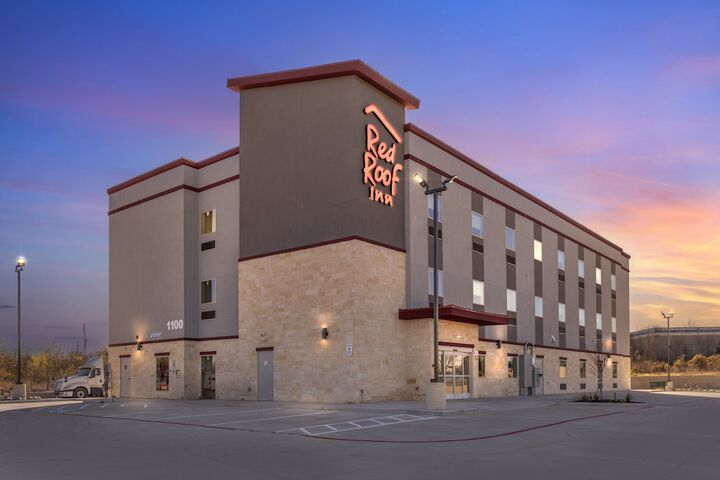 Hotel 4 of 30