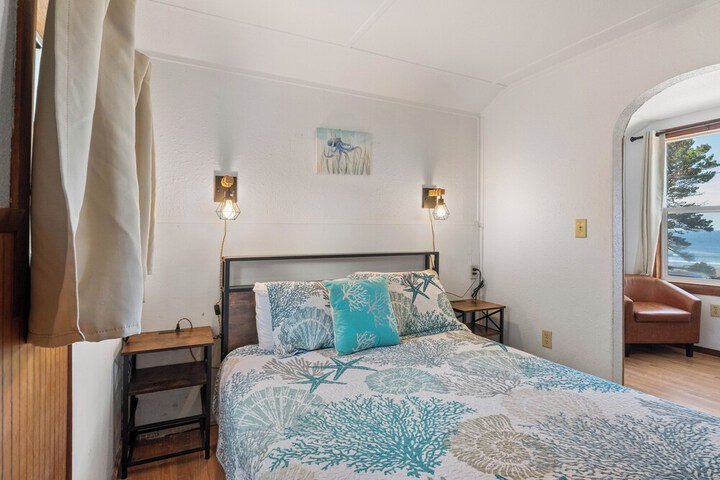 Oceanside Ocean Front Cabins
