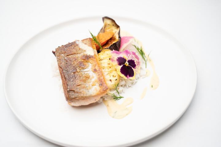 Dining 77 of 125