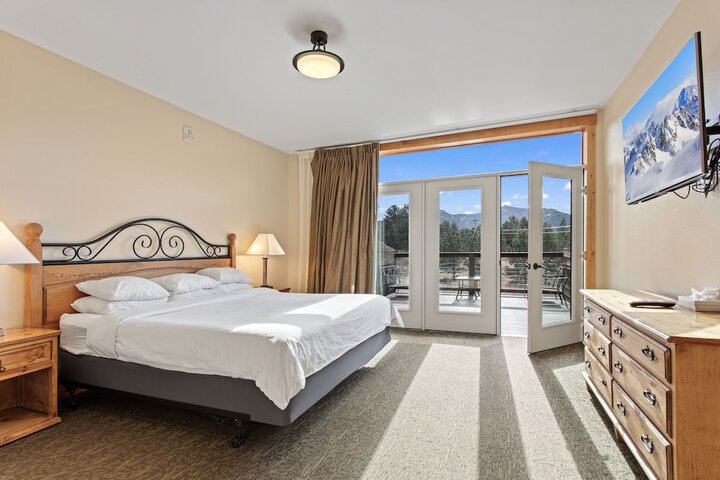 Hotel Interior 15 of 137