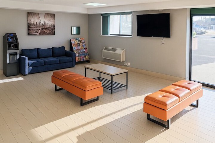 The Floral Park Motor Lodge