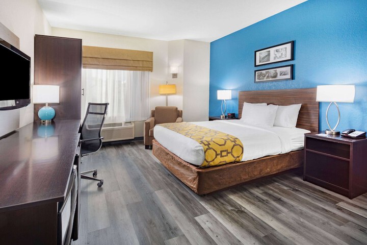 Room 26 of 41