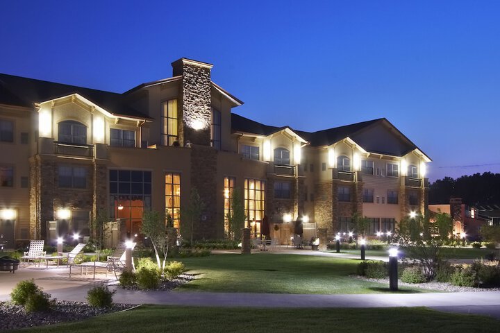 Clubhouse Hotel Suites Sioux Falls