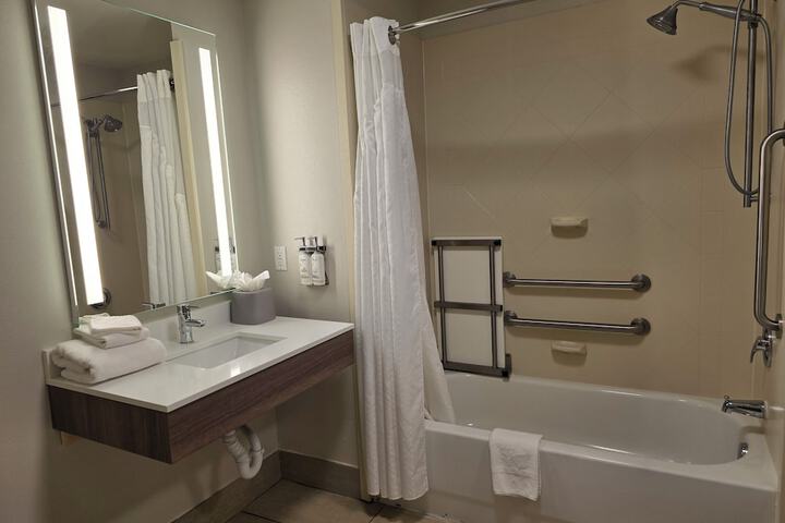 Holiday Inn Express Hotel & Suites Smithfield - Selma I -95 by IHG