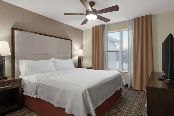 Room 16 of 39