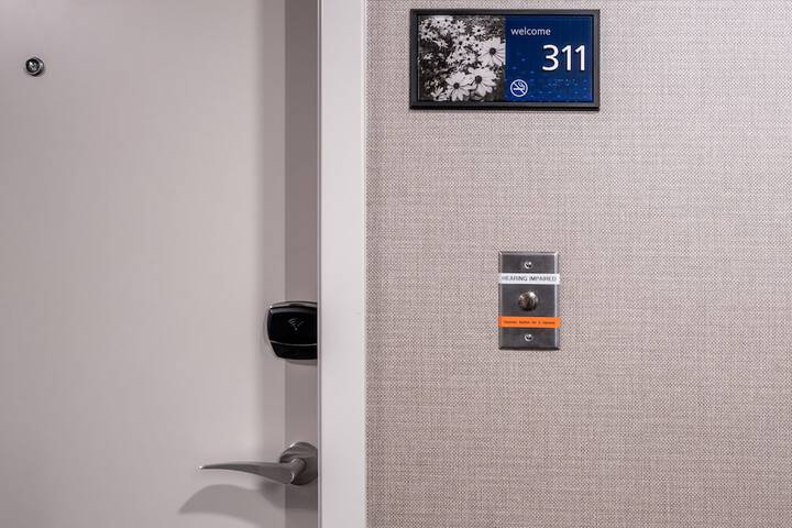 Room 12 of 43