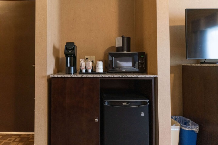 Room 16 of 52