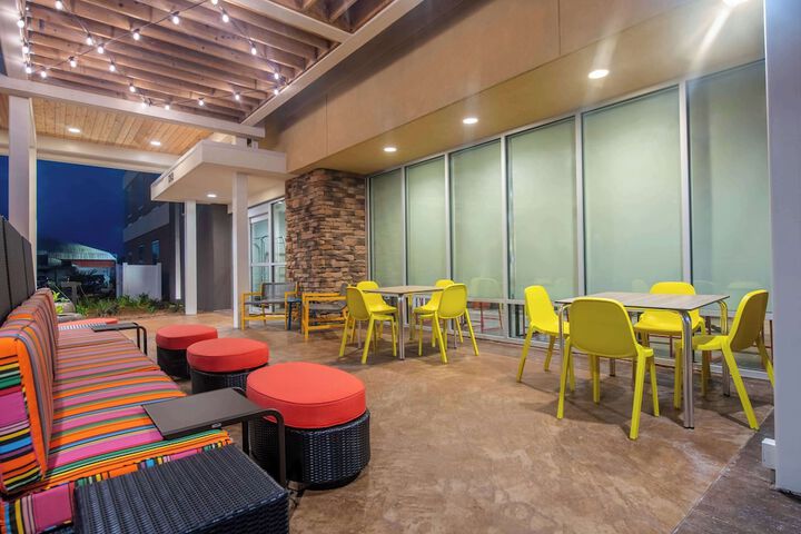 Terrace/Patio 36 of 39