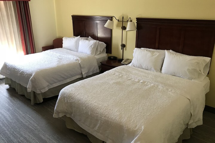 Hampton Inn & Suites Lamar