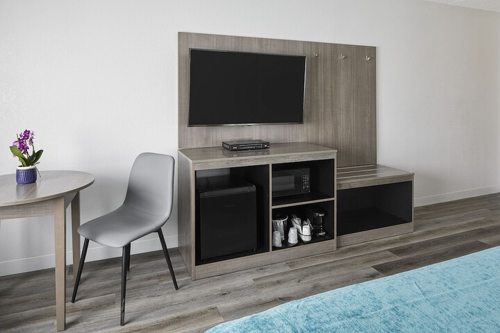 Room 11 of 26