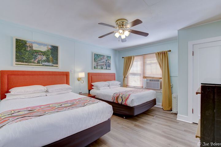 Room 21 of 32