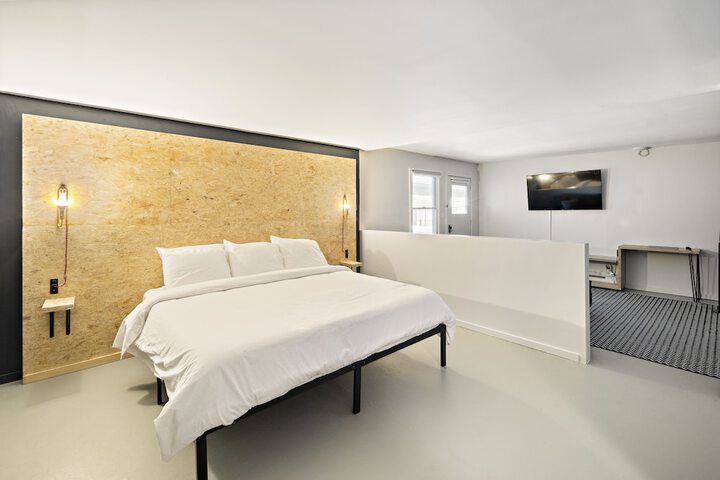 Room 21 of 44