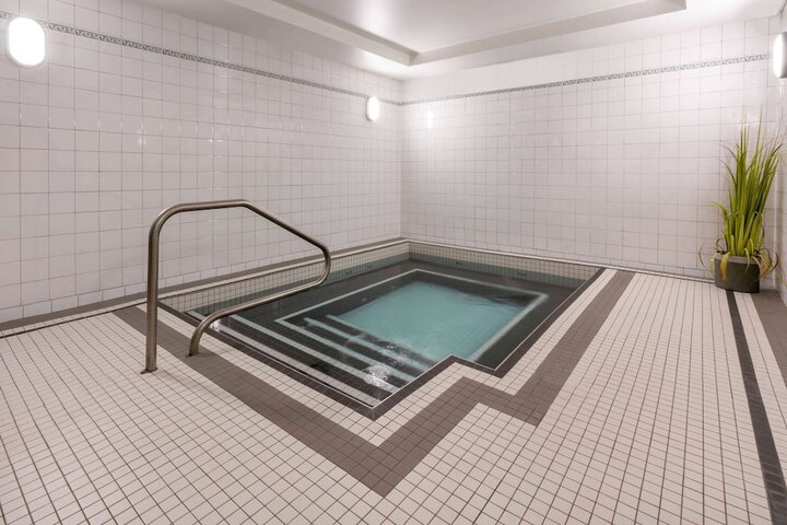 Spa 52 of 53