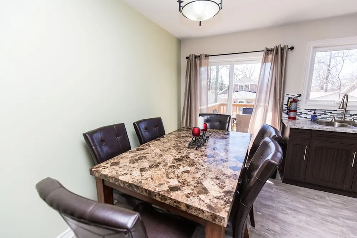 Crystal Beach Executive Cottage