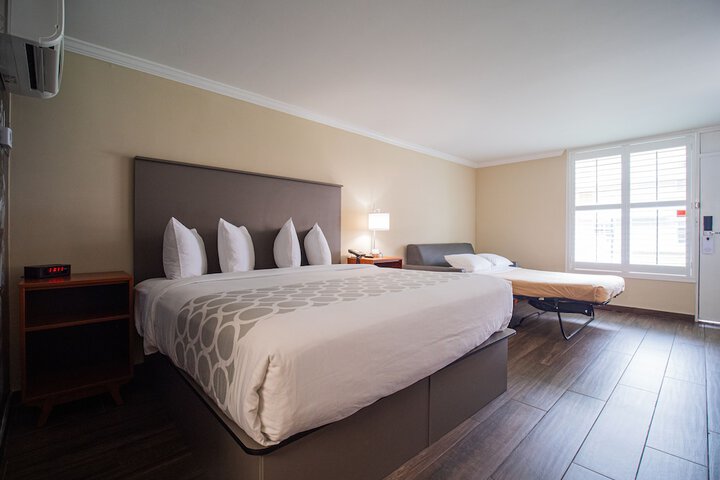 Room 29 of 49