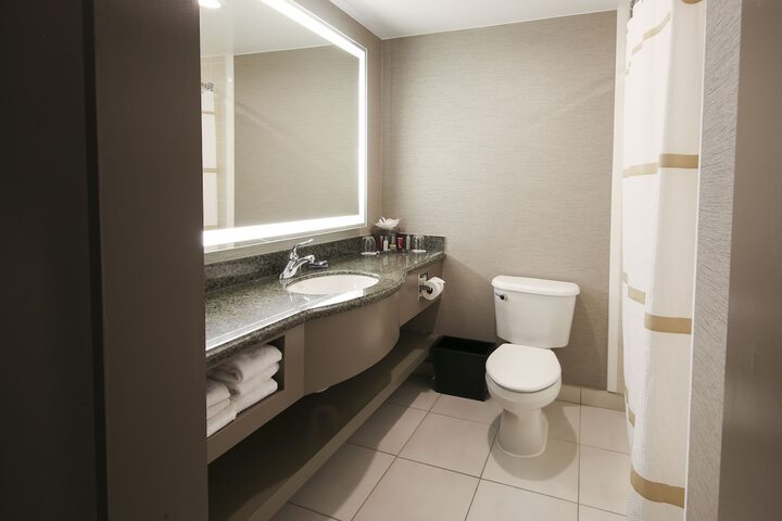 Room 35 of 135