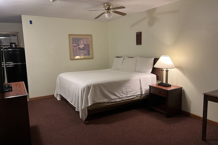 Room 14 of 35