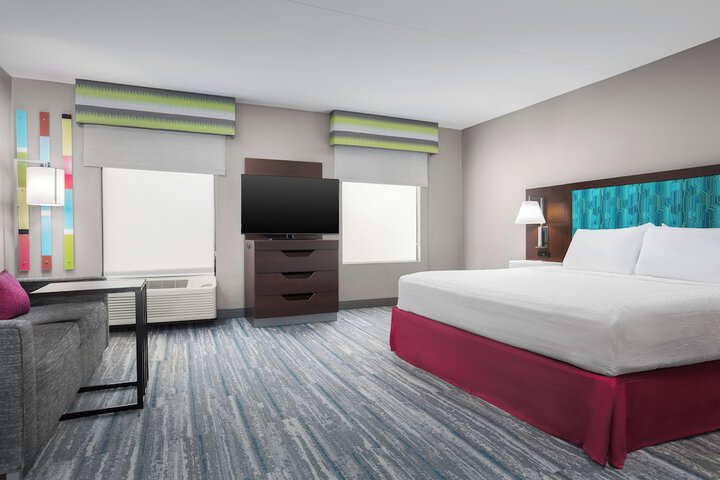 Hampton Inn & Suites ATL-Six Flags
