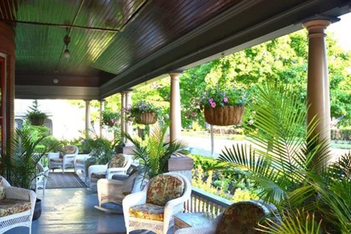 Terrace/Patio 105 of 130