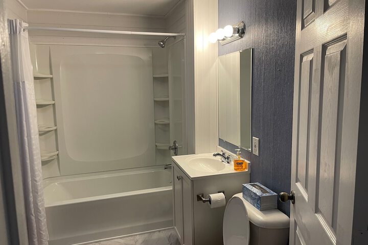 Room 105 of 143