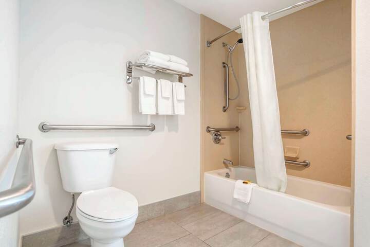 Best Western Plus Daphne Inn & Suites