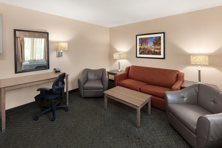 Room 14 of 53