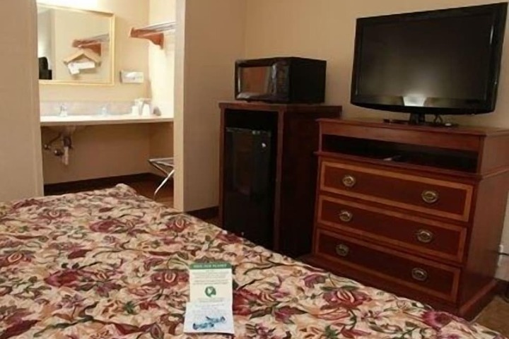 Room 34 of 59