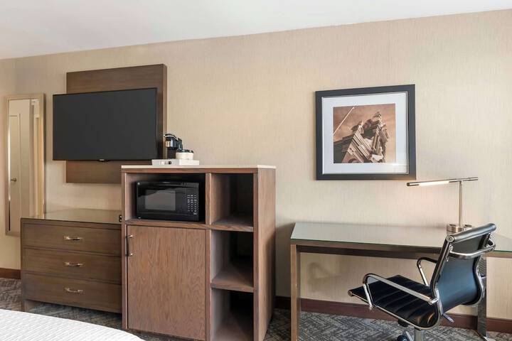 Room 10 of 45