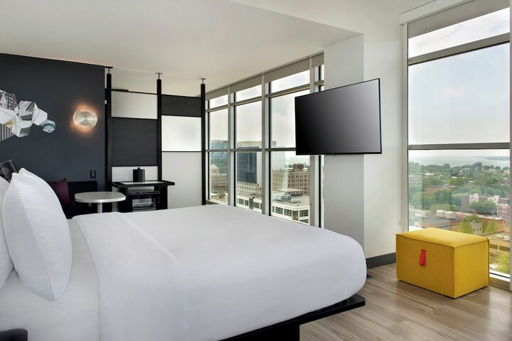 Room 8 of 47