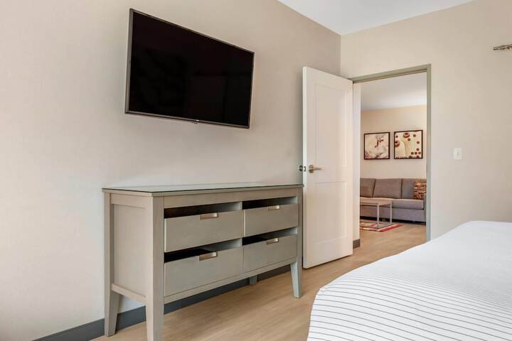 Cambria Hotel Rock Hill - University Center