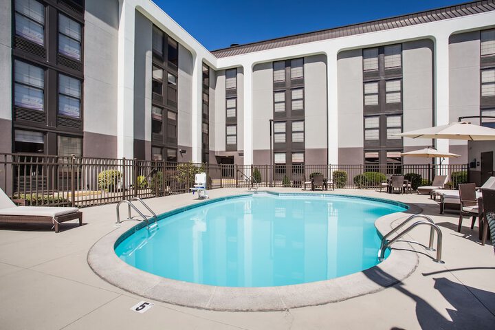 Pool 4 of 36