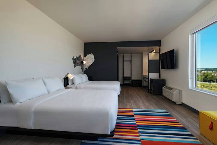 Room 12 of 29