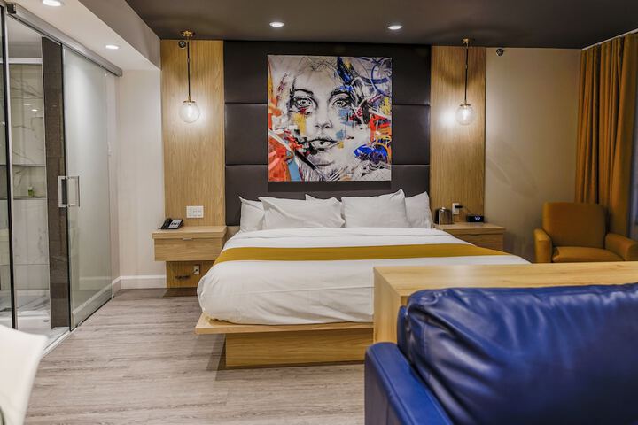 Room 56 of 132