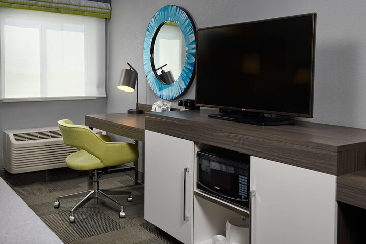 Room 6 of 21